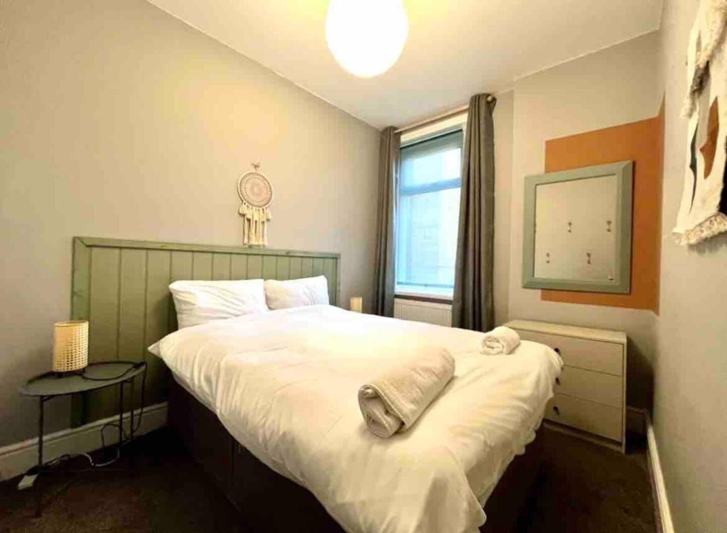 Gorgeous Spacious 2 Bedroom Home 10 Mins To City 盖茨黑德 外观 照片