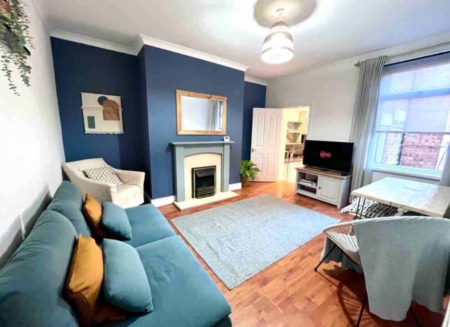 Gorgeous Spacious 2 Bedroom Home 10 Mins To City 盖茨黑德 外观 照片